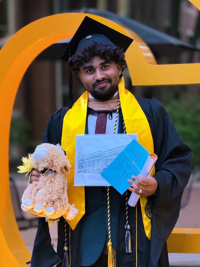 Roshan R Sivakumar VCU Graduation